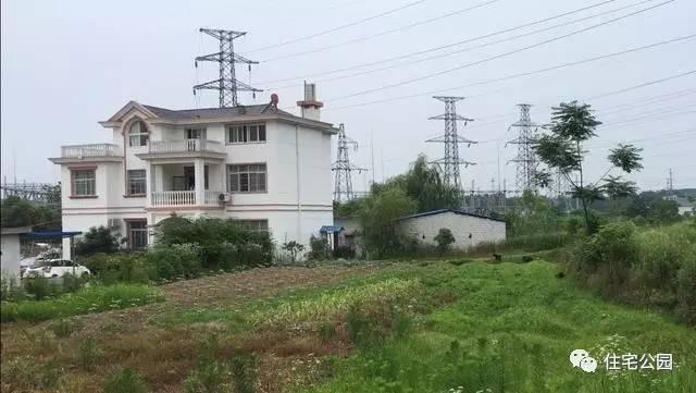 父子二人攜手設計圖紙，60萬建舒適別墅！