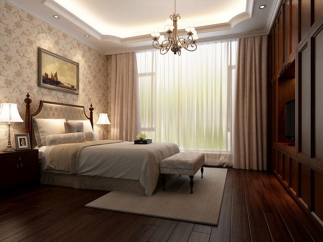 一進屋被旋轉樓梯吸引了，鄭州330平別墅真是太美啦！