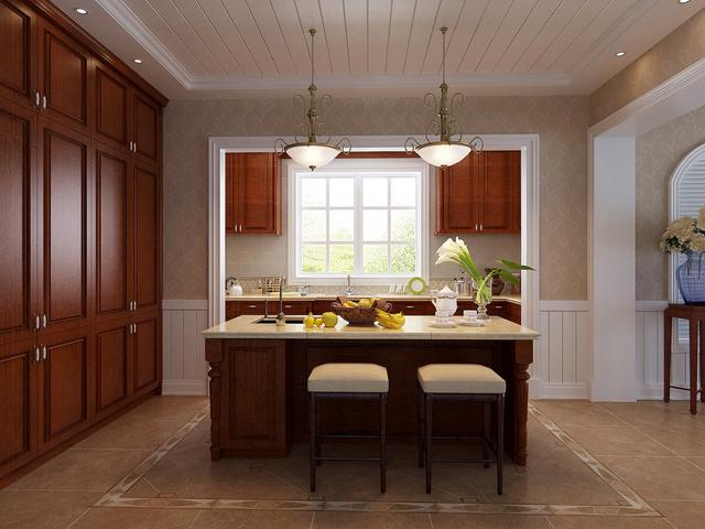 一進屋被旋轉樓梯吸引了，鄭州330平別墅真是太美啦！