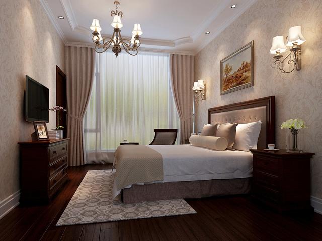 一進屋被旋轉樓梯吸引了，鄭州330平別墅真是太美啦！