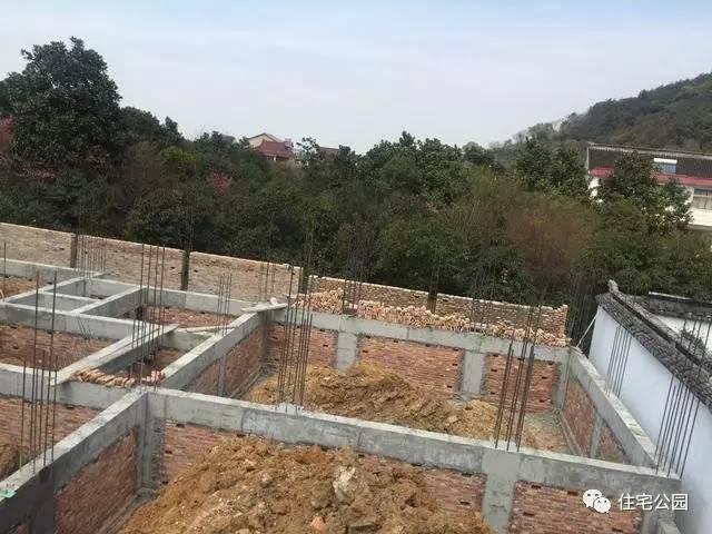 實(shí)拍江蘇農(nóng)村自建別墅，這房子城里人奮斗一生也住不起！