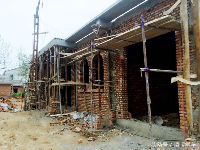 如今農村蓋房豪華程度超城市別墅！