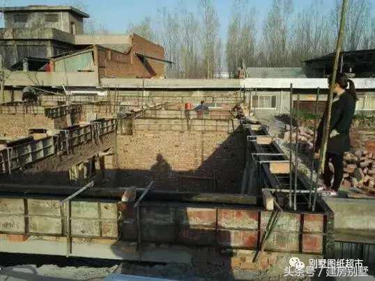 建房要趁早，包工頭35萬帶裝修小別墅建成，羨煞旁人