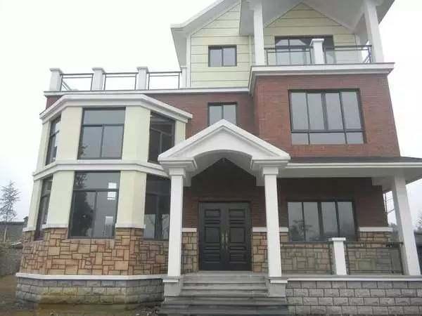 在城里價值幾千萬的豪華別墅，農村自建55萬搞定！