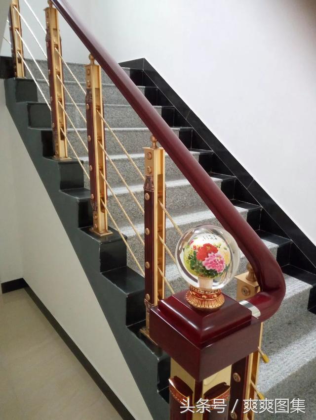 自己在農村建的小別墅 城里200萬都買不到 羨慕吧