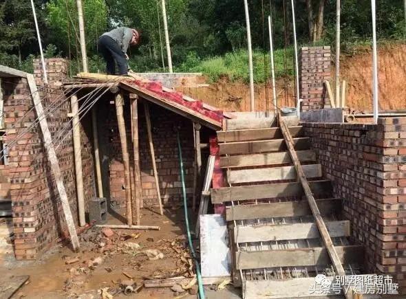 26萬做成的二層小別墅，在農(nóng)村建一棟小別墅并不難