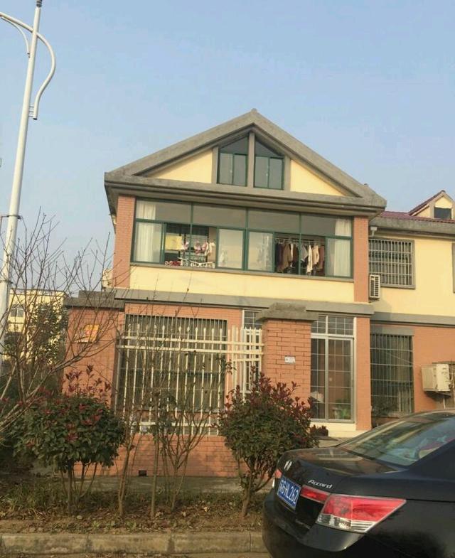 堪比千萬大別墅的鄉下自建房，全屋的裝修婆婆裝得富麗堂皇！