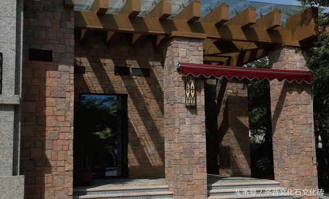 老鄉建別墅用文化石，完爆野外真石頭，鄰居們都找上門來問