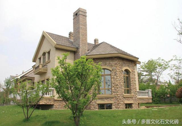 老鄉建別墅用文化石，完爆野外真石頭，鄰居們都找上門來問