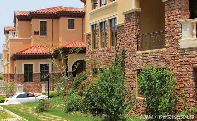 老鄉建別墅用文化石，完爆野外真石頭，鄰居們都找上門來問