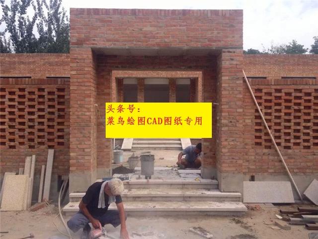 26萬建一層紅磚中式院子別墅，外觀造型簡約沉穩，布局緊湊合理