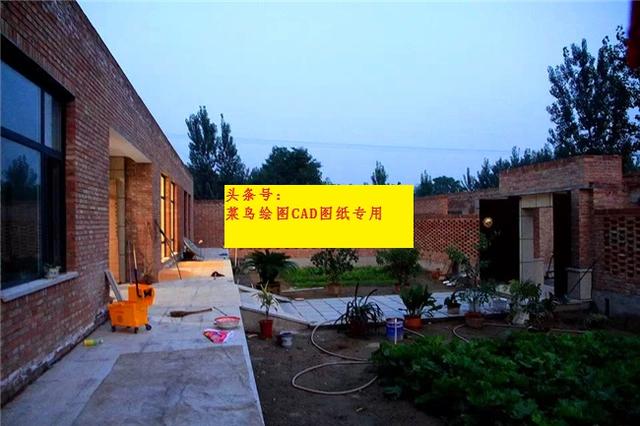 26萬建一層紅磚中式院子別墅，外觀造型簡約沉穩，布局緊湊合理