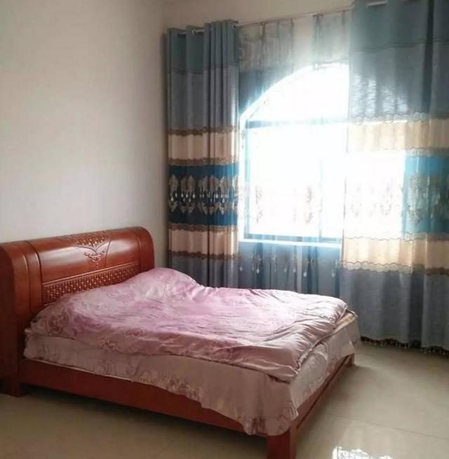 花光積蓄在老家建個(gè)別墅，前前后后花掉70萬(wàn)，大家看可值得？