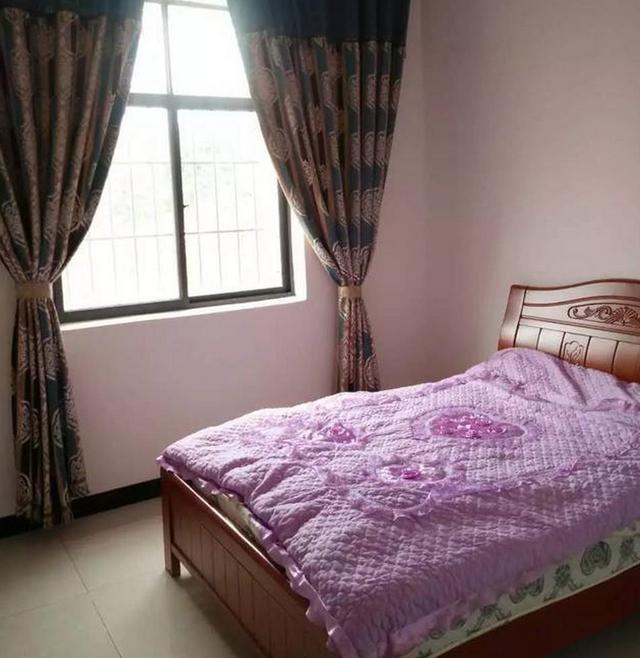 花光積蓄在老家建個(gè)別墅，前前后后花掉70萬(wàn)，大家看可值得？