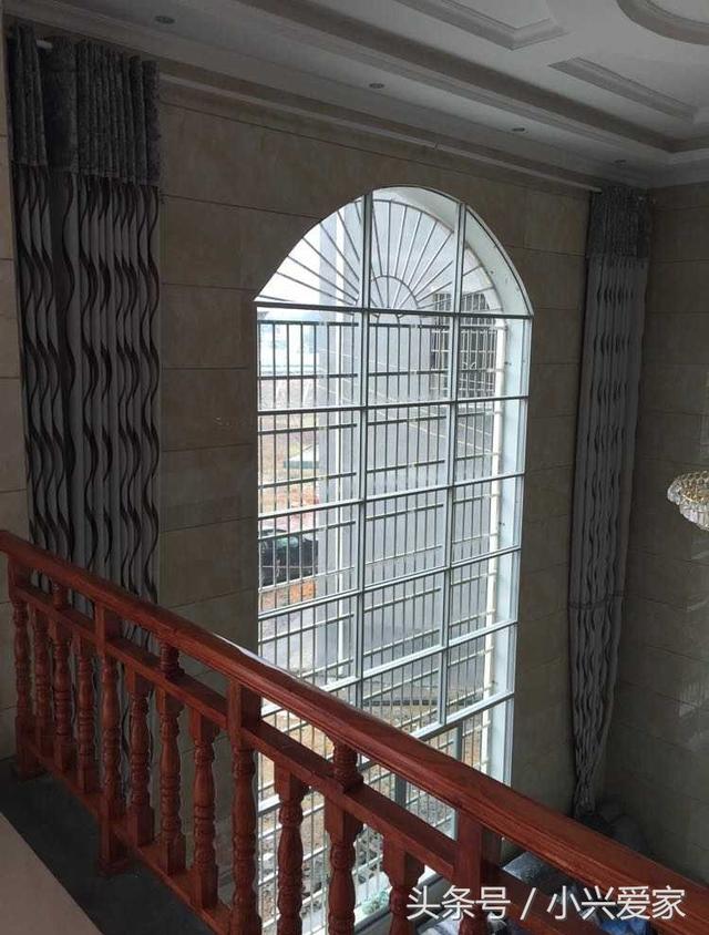 曬曬我家500平的農村別墅，前后花費100w，落地窗太贊了！