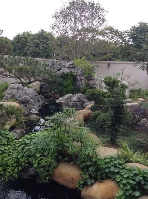 造價千萬的農(nóng)村豪宅，一塊石頭就花了45萬