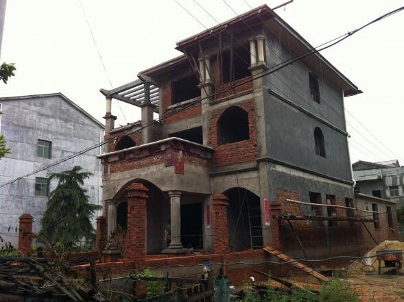 11.4米x11.5米農(nóng)村自建房，有前院還有后院，別說不羨慕