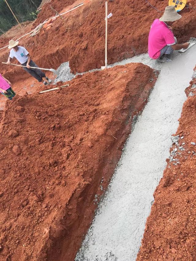 11.5米×10.5米自建小別墅建成，終于實現父母多年的心愿