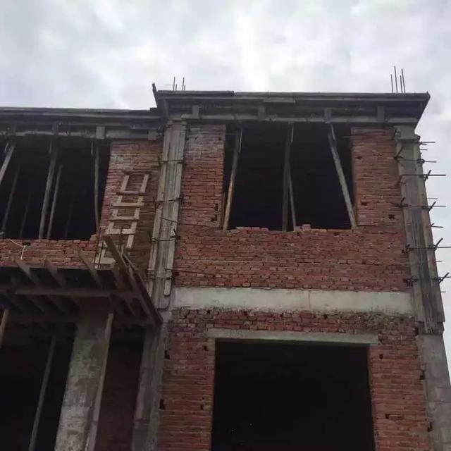 11.5米×10.5米自建小別墅建成，終于實現父母多年的心愿