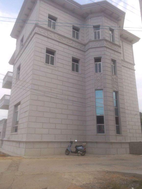 借錢也要建別墅，農村建房這樣攀比值不值