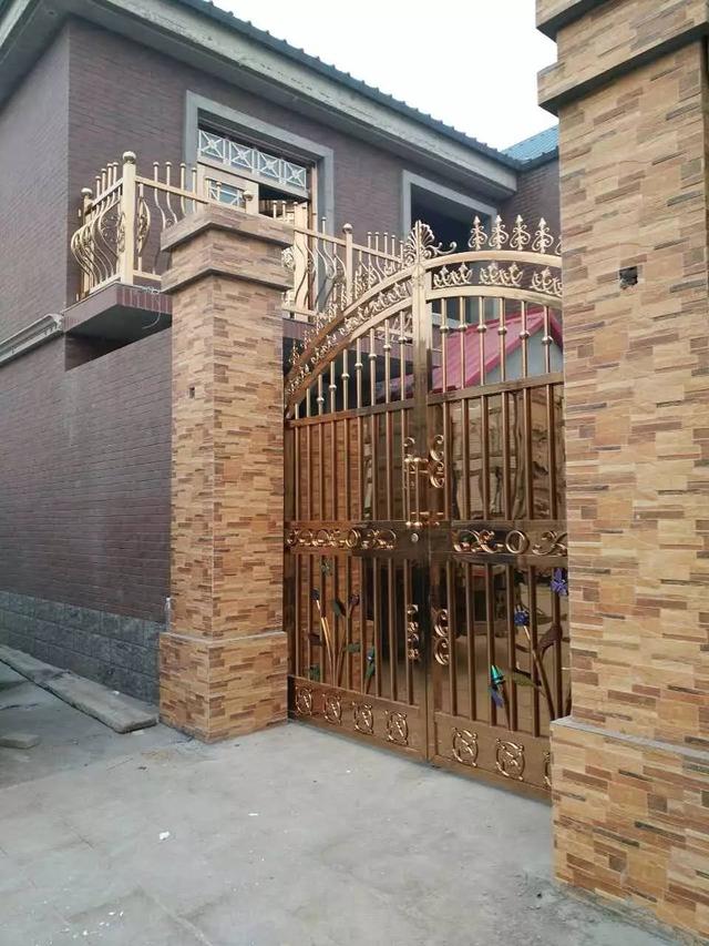 為什么蓋房子一定要把大門做好？看了這15棟別墅你懂了嗎？