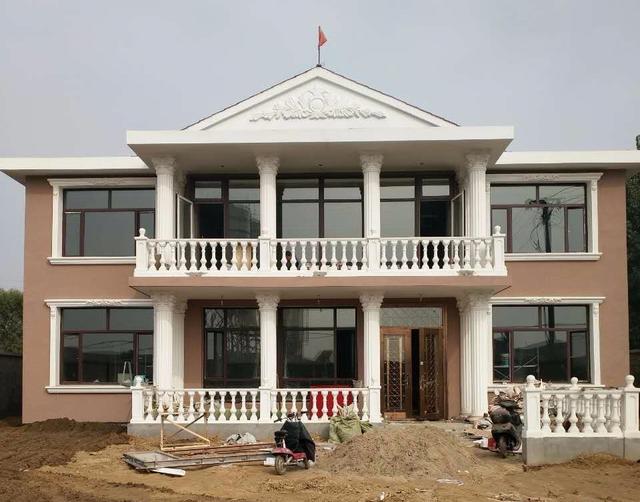 為什么蓋房子一定要把大門做好？看了這15棟別墅你懂了嗎？