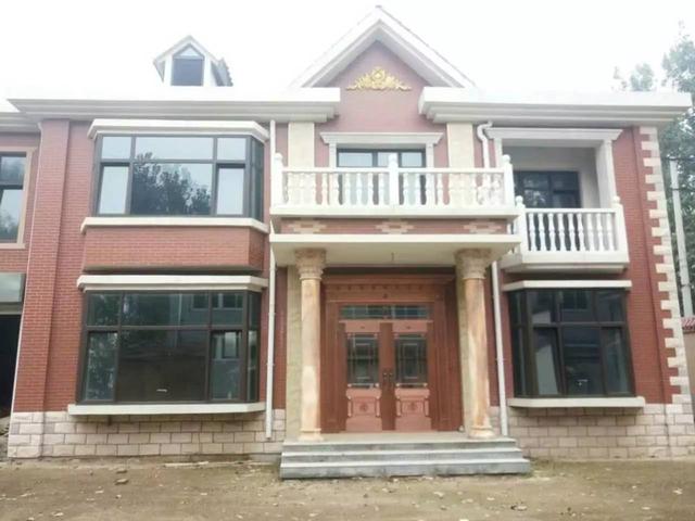 為什么蓋房子一定要把大門做好？看了這15棟別墅你懂了嗎？