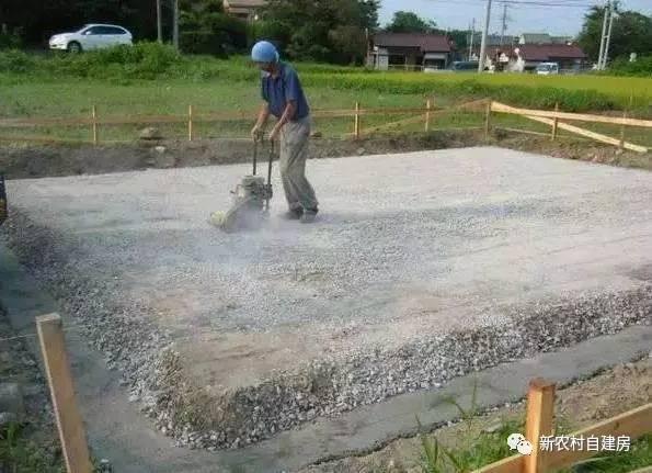 實拍日本人建房過程，不用一磚一瓦能抗8級地震