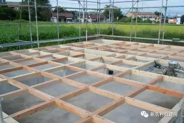 實拍日本人建房過程，不用一磚一瓦能抗8級地震