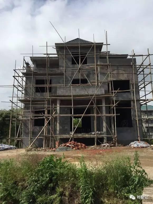 26萬三層農村自建房，媲美城里百萬別墅