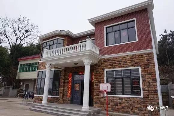 湖北網友曬二層農村別墅，說農村人沒品味的打臉了（附圖紙）