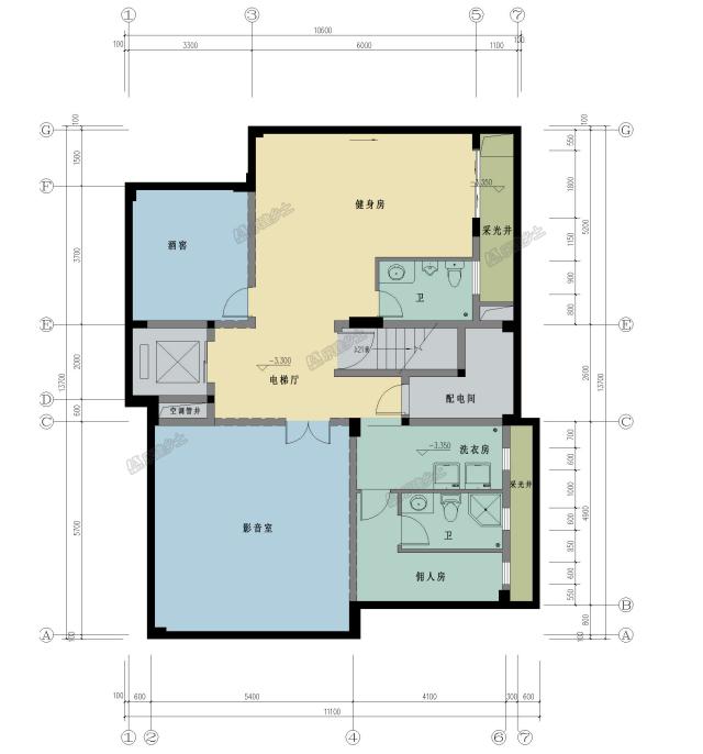 三層帶地下室歐式別墅，采光井設計改善地下室環境