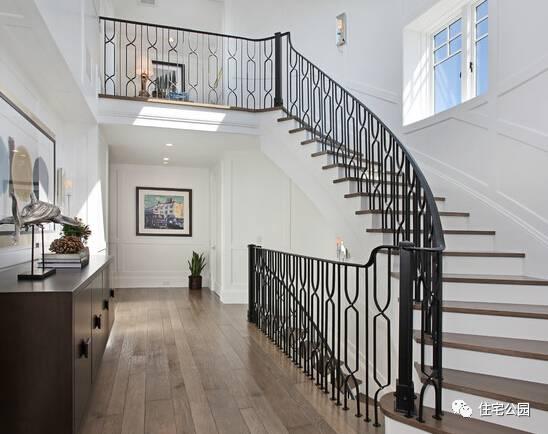 農村蓋房選美式，誰還敢說農村自建房土？2套實拍