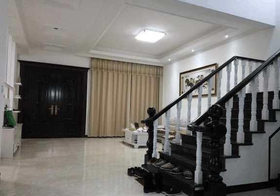 農(nóng)村人又出來(lái)搞事情了，40萬(wàn)建別墅想讓誰(shuí)信呀？