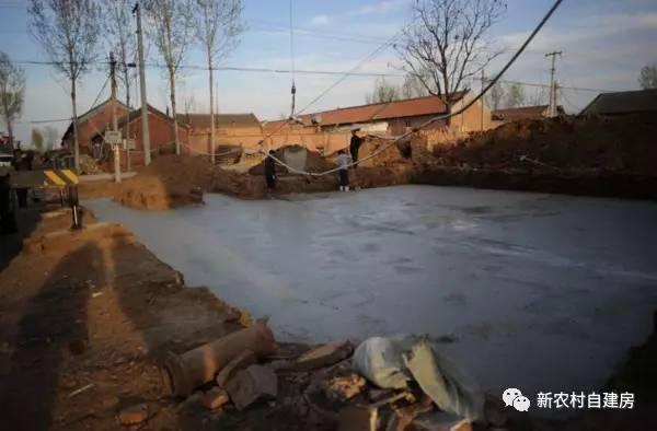 農村別墅外墻這樣裝便宜又好看，裝修省10萬