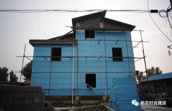 農村別墅外墻這樣裝便宜又好看，裝修省10萬