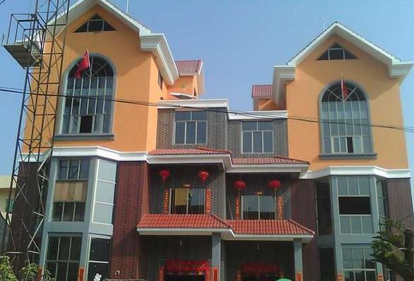 農村一帶一路上都是別墅，看的城里人羨慕不已