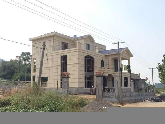 農村一帶一路上都是別墅，看的城里人羨慕不已