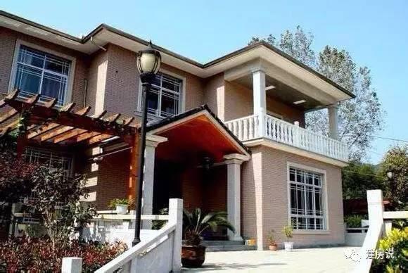 實(shí)拍農(nóng)村自建別墅，城里人看完都大跌眼鏡