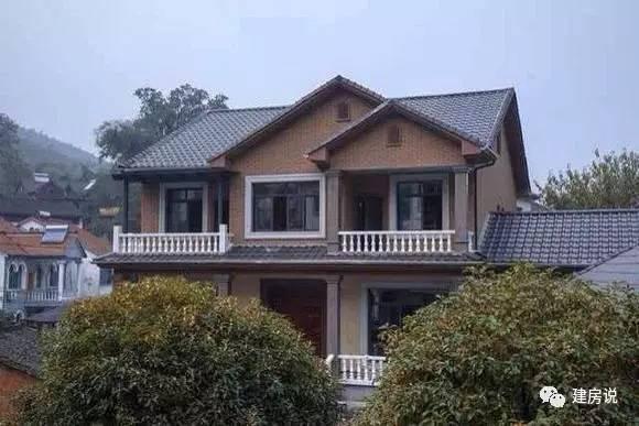 實(shí)拍農(nóng)村自建別墅，城里人看完都大跌眼鏡