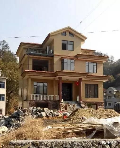 實拍10款農村建的別墅，隨便一套都能讓你在村里挺直腰桿