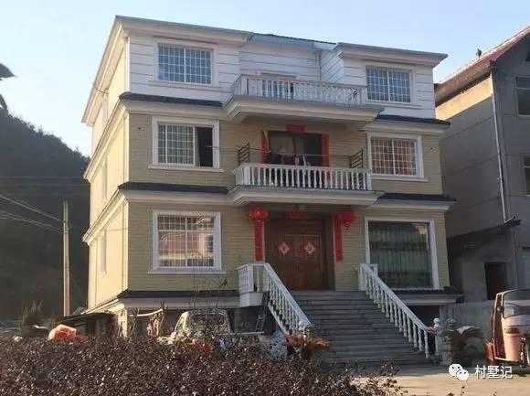 實拍10款農村建的別墅，隨便一套都能讓你在村里挺直腰桿