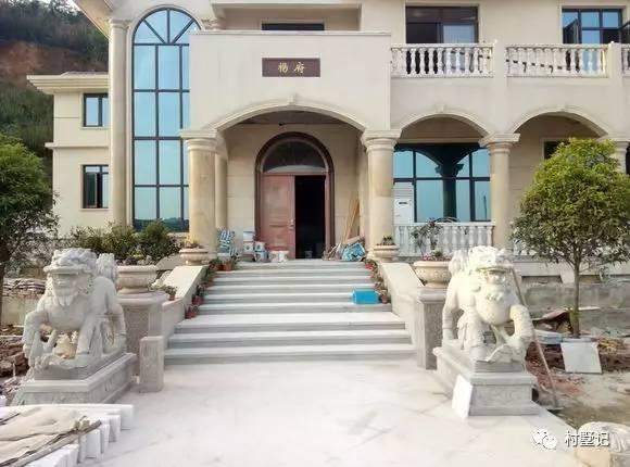 實拍江蘇網友自建農村豪華別墅，雄偉大氣不輸城堡你見過嗎