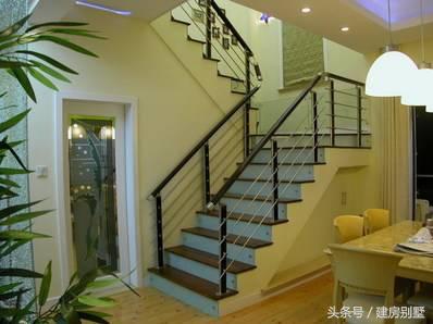 10款別墅樓梯效果圖，別再羨慕別人家的樓梯啦！