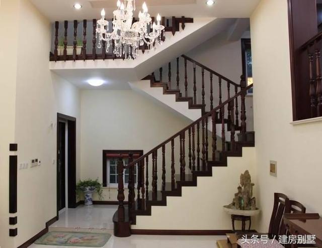 10款別墅樓梯效果圖，別再羨慕別人家的樓梯啦！