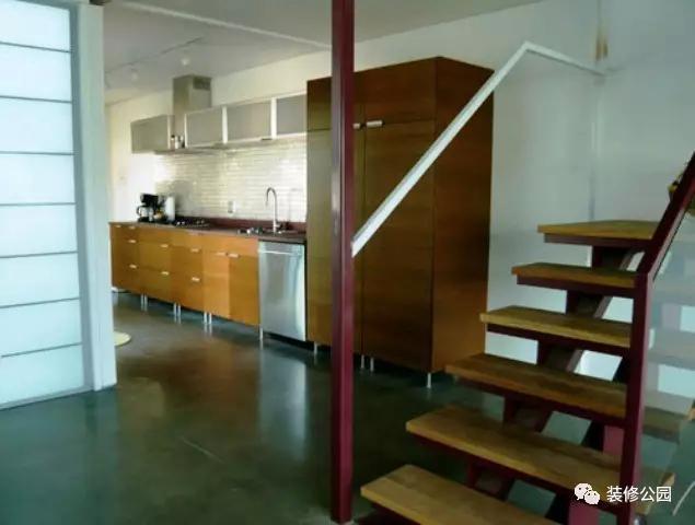 建別墅，能用集裝箱？挑空客廳都行，看看人家就知道