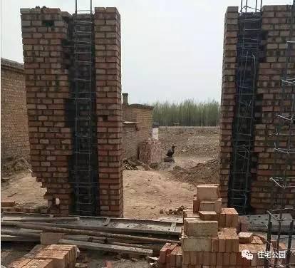 農村蓋房實拍，河北18萬就能建起一套2層小別墅？