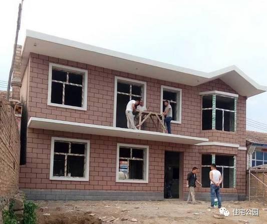 農村蓋房實拍，河北18萬就能建起一套2層小別墅？