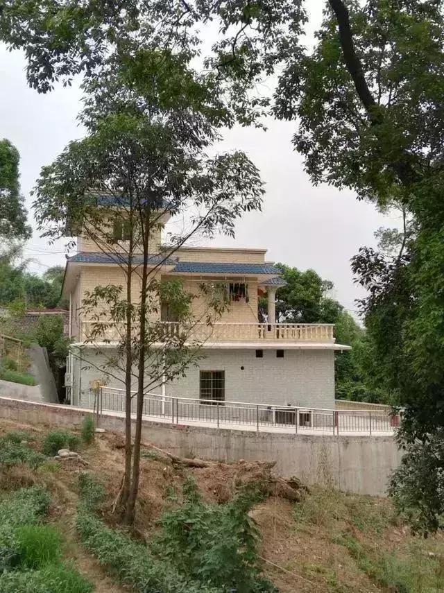 第一次去女朋友農(nóng)村老家, 被她家別墅嚇到了!