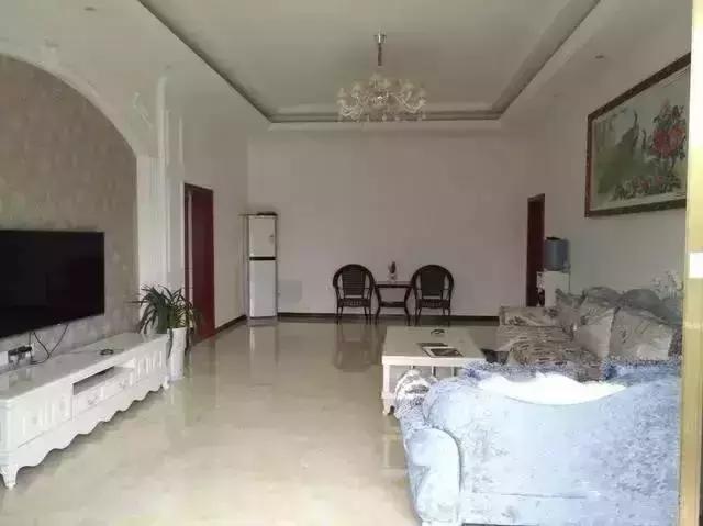 第一次去女朋友農(nóng)村老家, 被她家別墅嚇到了!